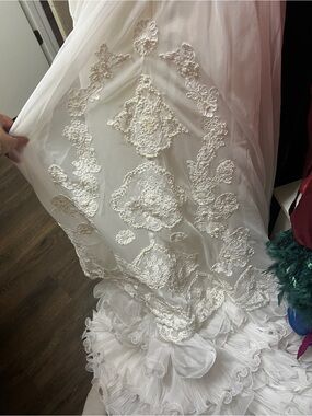 Couture vintage Ivory Lace Appliqué Eve of Milady dress with Ruffled Train